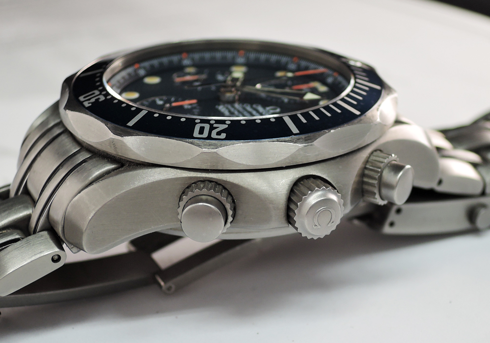 OMEGA シーマスター 2298.80 プロフェッショナル 300 クロノグラフ 腕時計 チタン 青文字盤 【委託時計】