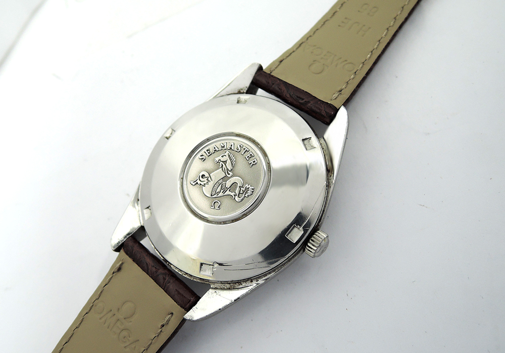 OMEGA シーマスター デイト アンティーク メンズ腕時計 シルバー文字盤 自動巻 SS 純正新品ストラップ 【委託時計】