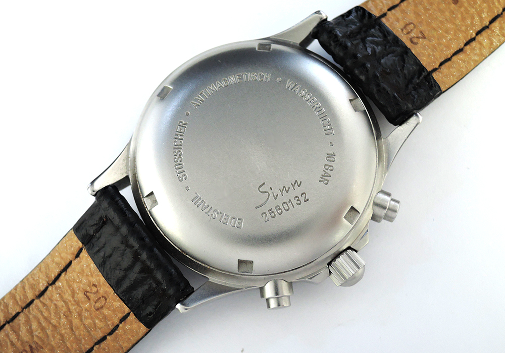 Sinn 256 自動巻 黒文字盤 ステンレス メンズ腕時計 アクリル風防 【委託時計】