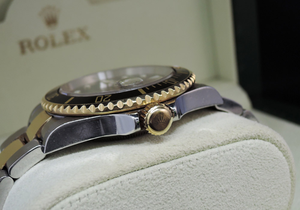 ロレックス サブマリーナデイト16613LN 自動巻き 腕時計 黒 ゴールド